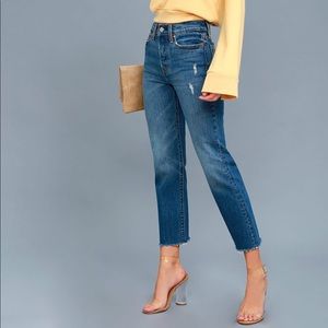 Levi’s Wedgie Fit Medium Wash Straight Leg Jeans
